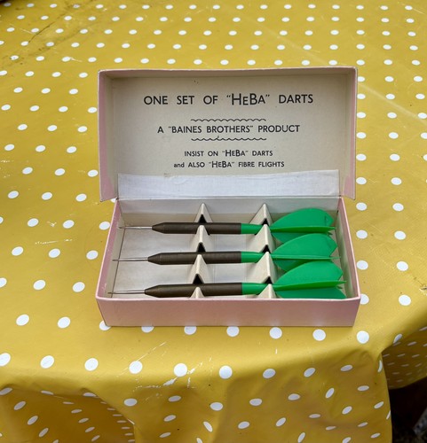 Vintage darts set boxed - vintage, he