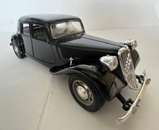 Bburago - Citroen TA 15cv - 1938 - Scale 1:24 - Die-Cast Black Model Car  