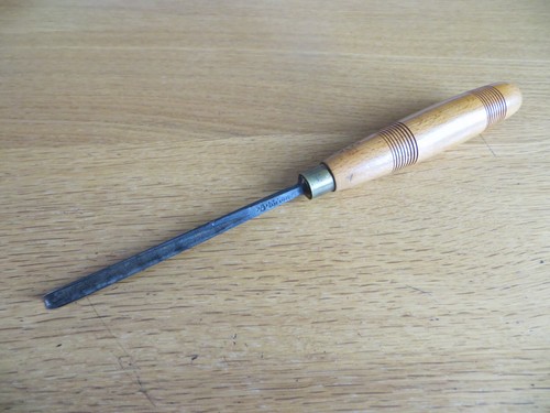 Vintage addis carving vee - s,