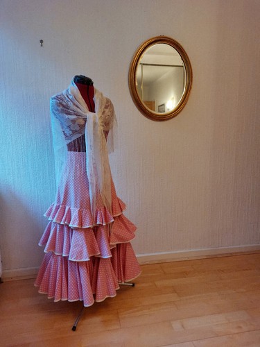 Authentic spanish made 100 - made, 100%