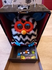 BOXED**HASBRO FURBY BOOM BLACK