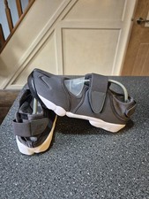 Nike Air Rift Split Toe