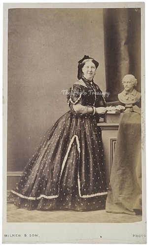Cdv ilkley lady fine - cdv, in