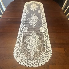 Vintage-Style Lace Table