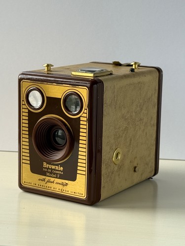 Kodak brownie six model f - brownie,