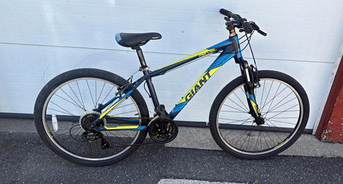 Giant revel mountain bike - giant,