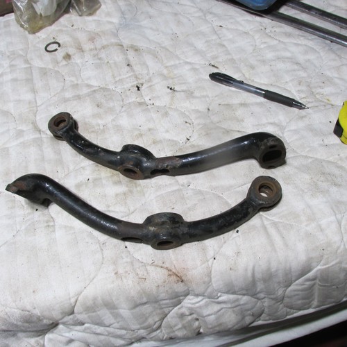 Headlight bracket pair - td,