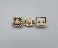 SUNDERLAND SET OF 3 PIN BADGES