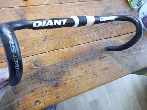 Carbon giant contact - carbon,