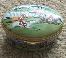 Staffordshire Enamels Pill Box Horse Racing