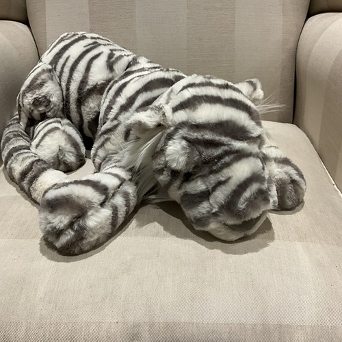 Jellycat sacha snow tiger - sacha,