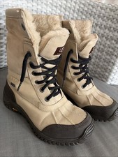 UGG Adirondack II Sand