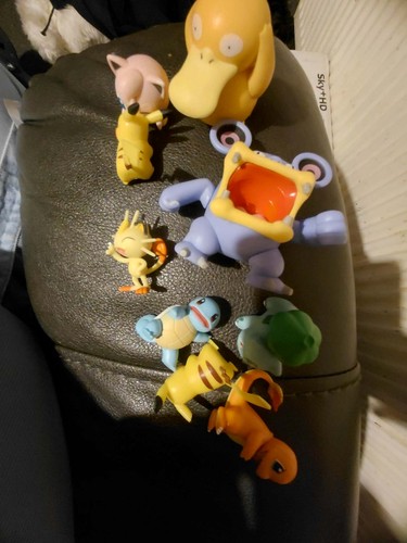 Pokemon mini figures bundle - pokemon,