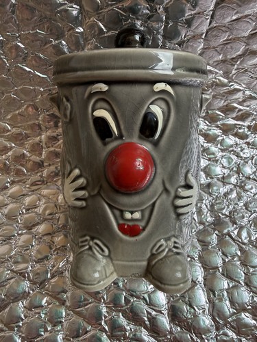 Vintage dusty bin - vintage, box