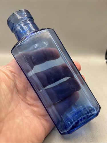 Small blue glass - blue,