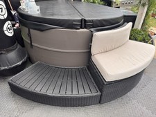 Canadian spa swift  Current V2  With Furniture And Extra Hot Tub