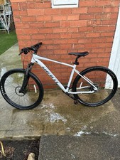 Giant Talon 4 Mountain Bike