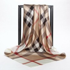 Check Beige Square Head Neck