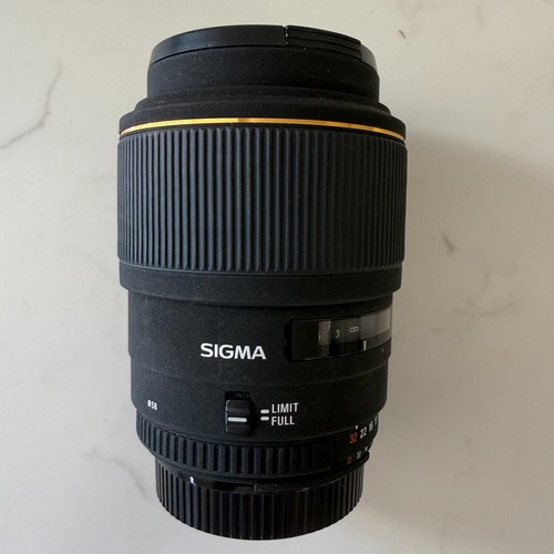 Sigma 105mm d macro lens - f/2.8,