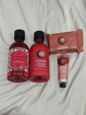The Body Shop Strawberry 🍓