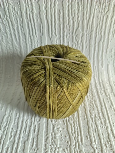 Vintage flat ribbon yarn - flat,