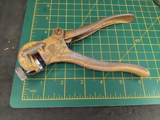 Vintage Somax no 250 Saw Set Pliers  4-12tpi HX06U20088