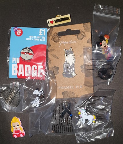 Collection pin badges - 10,