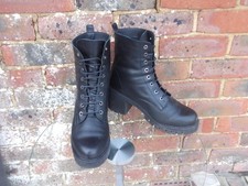 Russell & Bromley black
