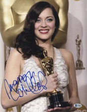 MARION COTILLARD SIGNED 11X14