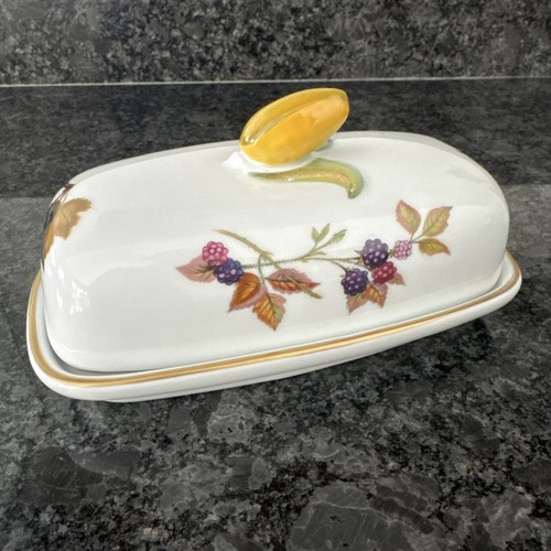 Royal worcester evesham lidded - evesham,