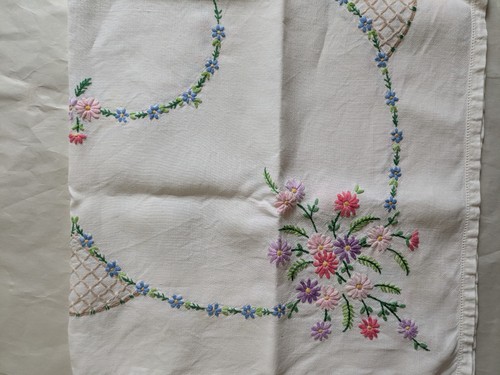 Vintage pretty hand - pretty,