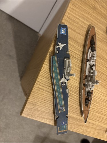 Model aircraft carrier - model,