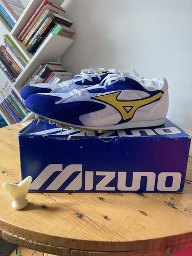 Mizuno mens track field - &,