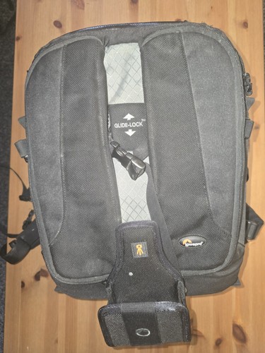 Lowepro vertex 100 camera - vertex,