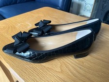 Vintage Russell & Bromley Black shine Moc Croc flats with bow Size 39.5