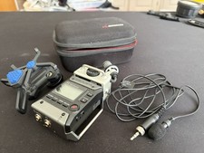 ZOOM F1 Field Recorder with