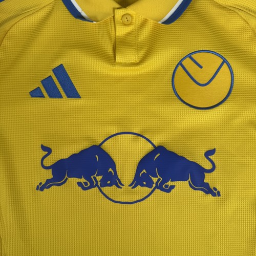 Leeds united football shirt - leeds,