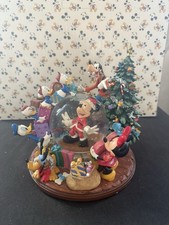 Disney mickey mouse snow - mickey,