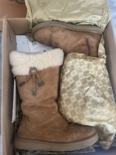UGG Plumdale W Suede and Sheepskin Boots, Chestnut, UK7 UGG Australia Excellent
