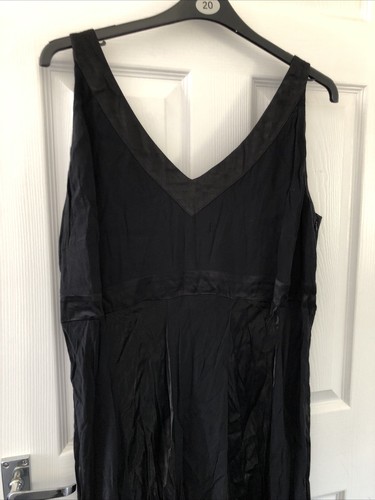 Ladies black sleeveless - sleeveless, long