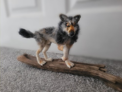 Realistic needle felted wolf - realistic,