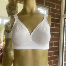 Triumph Modern Soft+Cotton Non-wired Bra Moulded T-Shirt Bra Seamless Lingerie