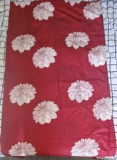 Pair of long curtains Red