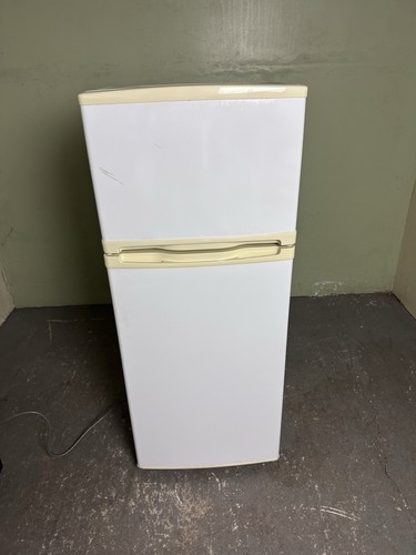 Curry essential fridge - essential,