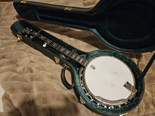 Deering Sierra (Maple / R/H) 5 String Banjo / Deluxe hardshell case / extras