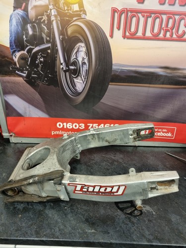 Suzuki gsxr600 srad swingarm - srad,