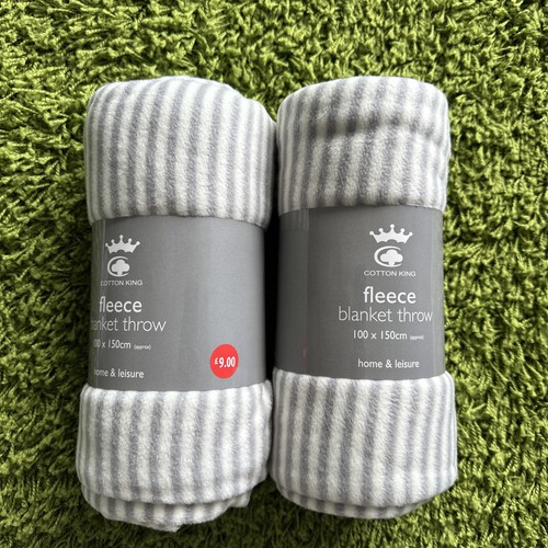 Fleece blanket bundle - 2,