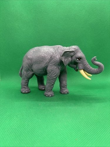 Britains zoo indian elephant - zoo,