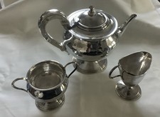 OMAR RAMSDEN RARE SIGNED STERLING SILVER ART & CRAFTS BACHELOR 3 PIECE TEA SET