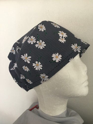 Daisies theatre hat - , hospital